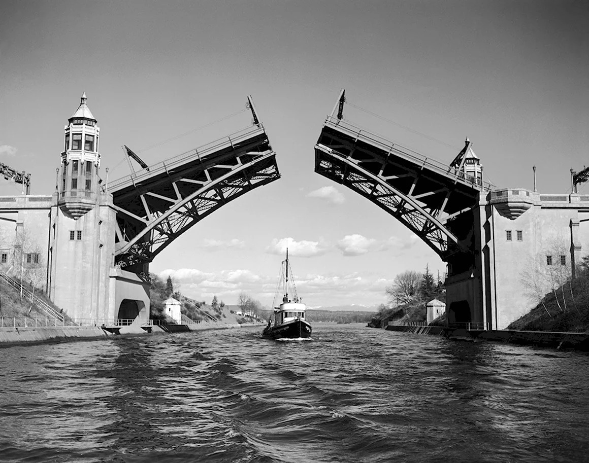 Разводные мосты в Санкт-Петербурге