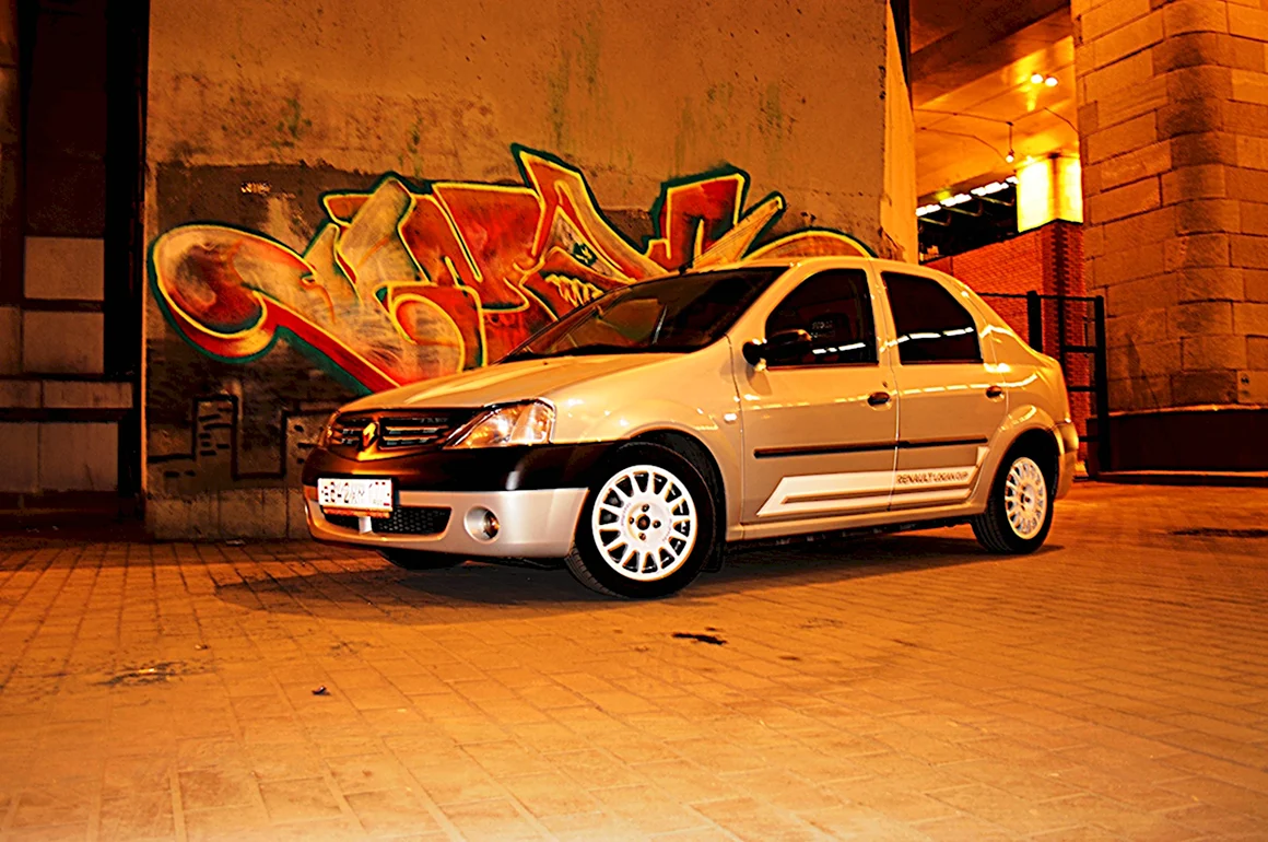 Рено Логан Sport