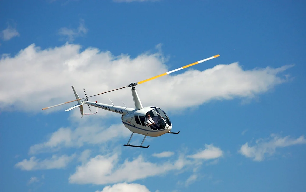Robinson r44 в полете