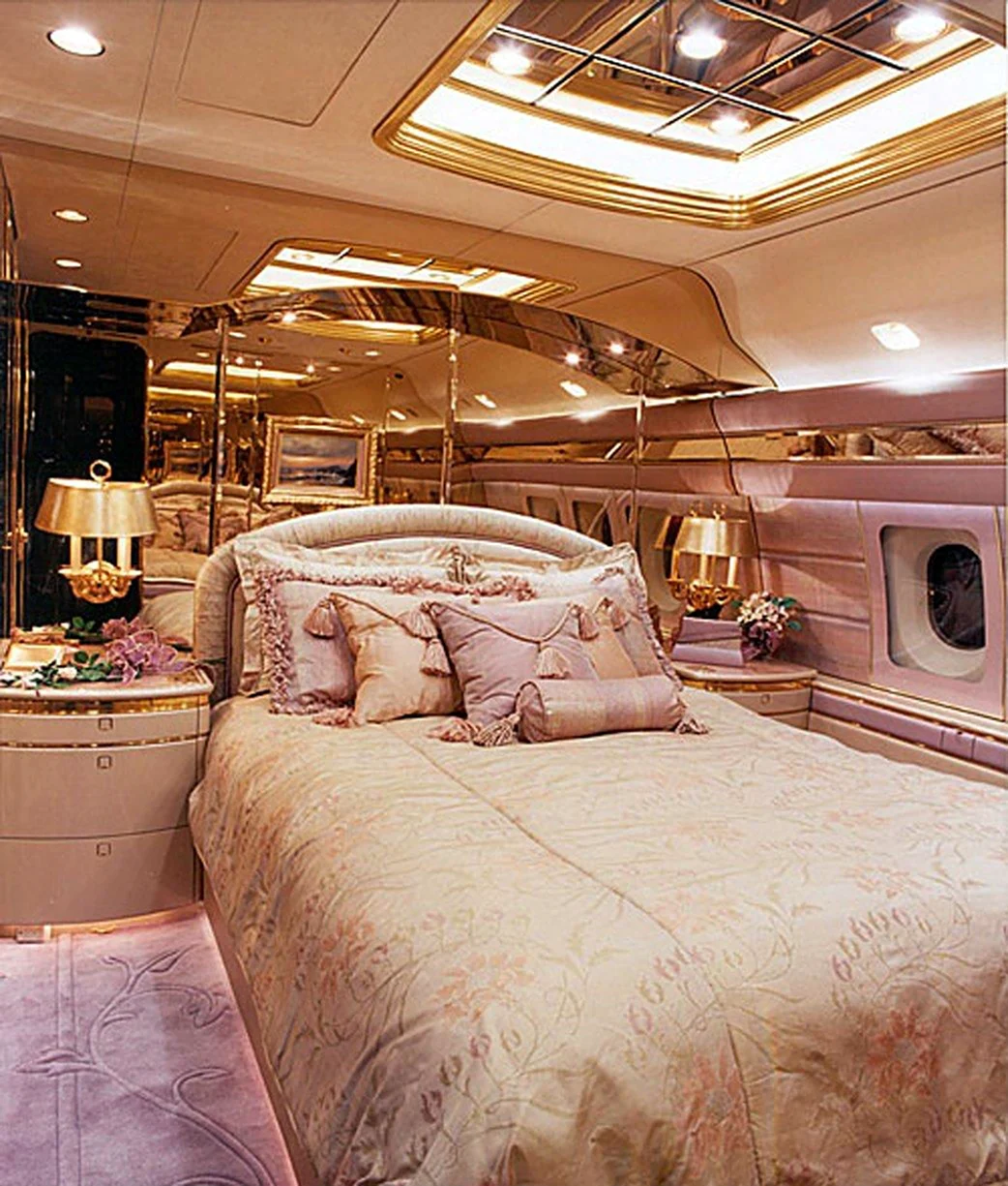 Самолет Абрамовича 767