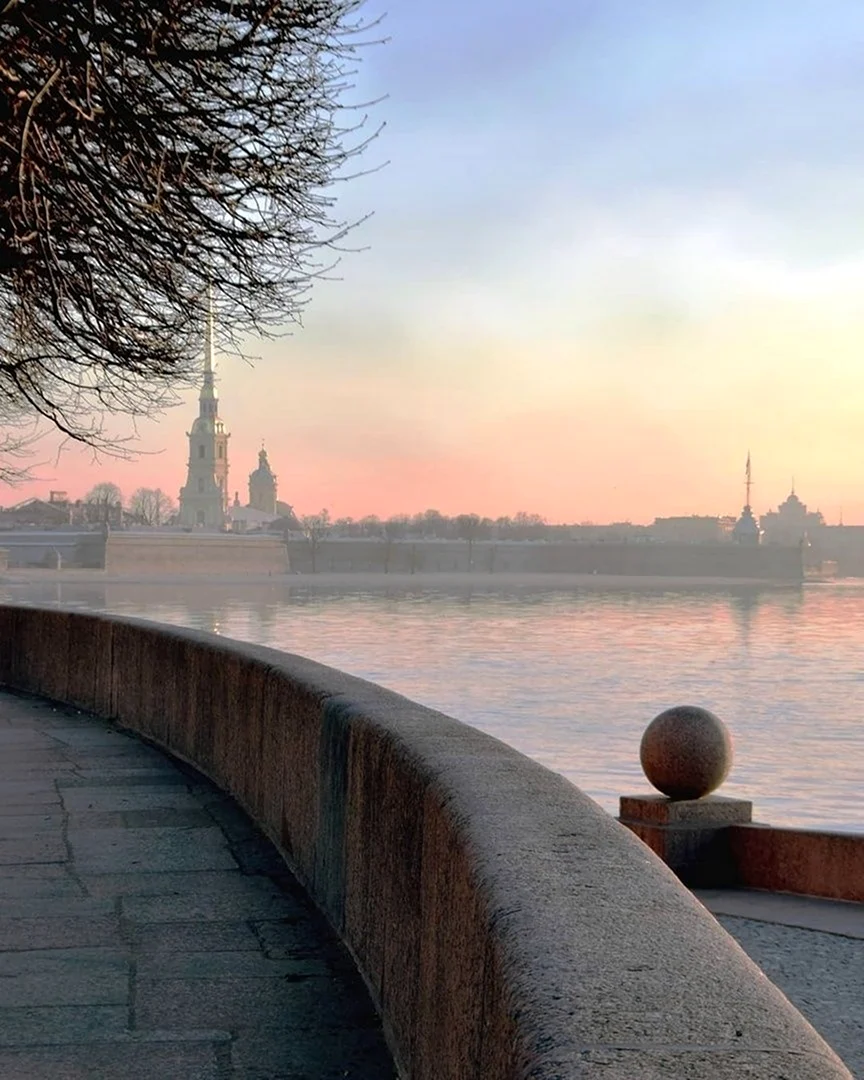Санкт-Петербург утро Нева