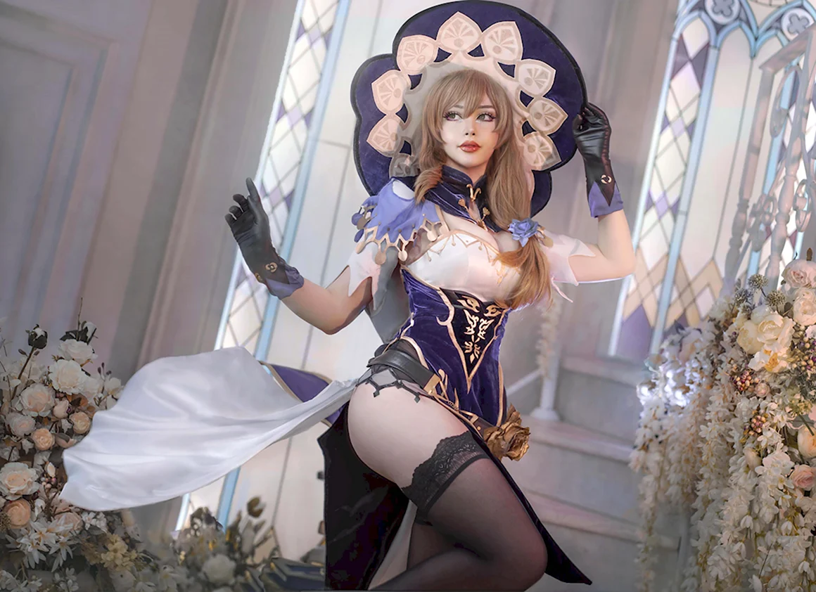 Saya Fox Cosplay Геншин