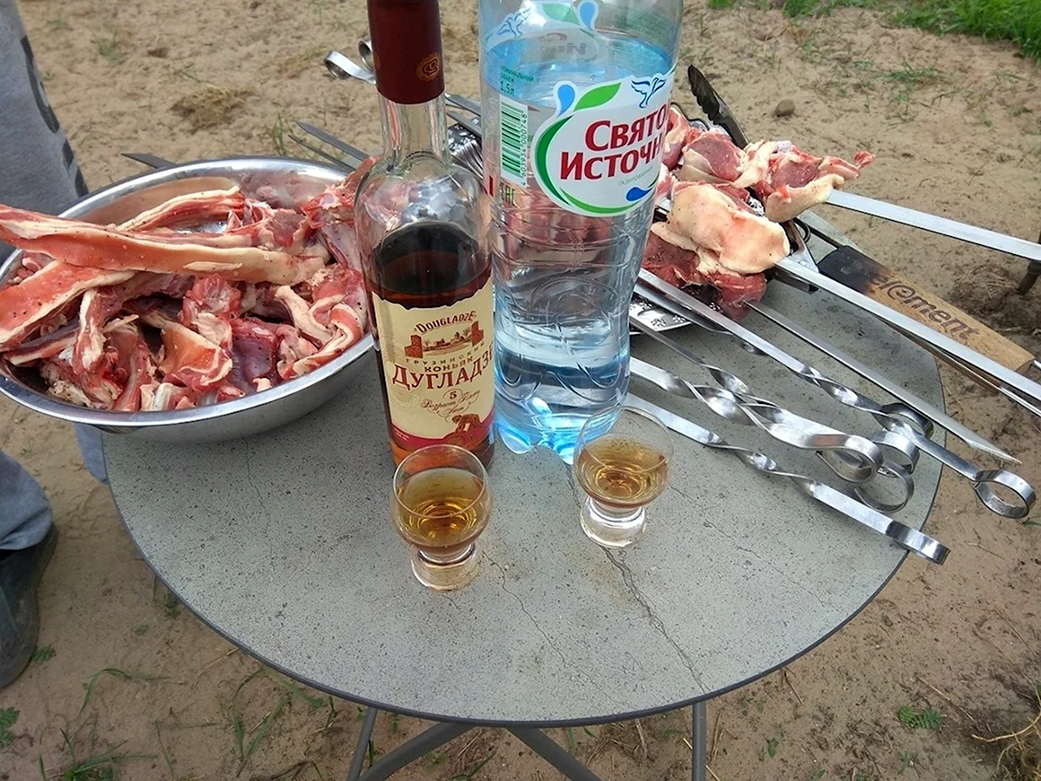 Шашлык и водка