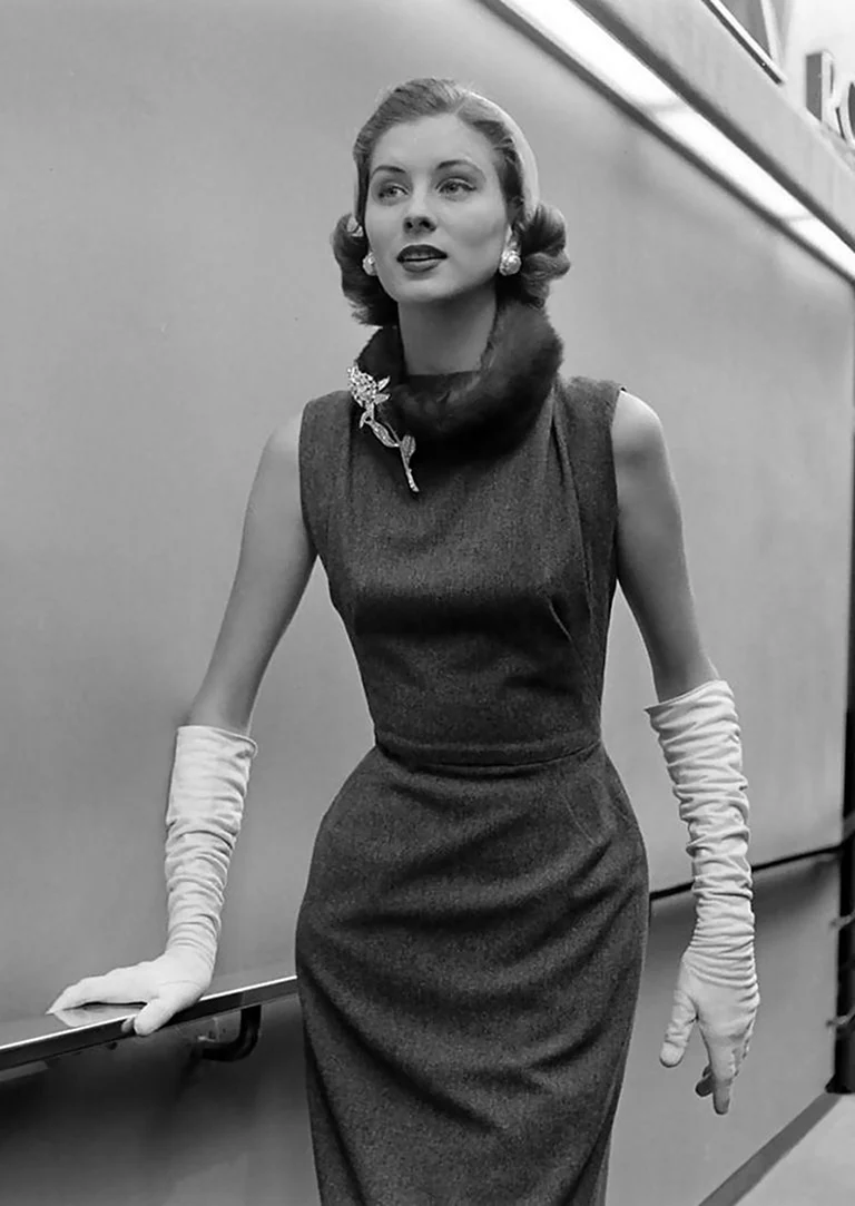 Сьюзи Паркер в Balenciaga 1950-е