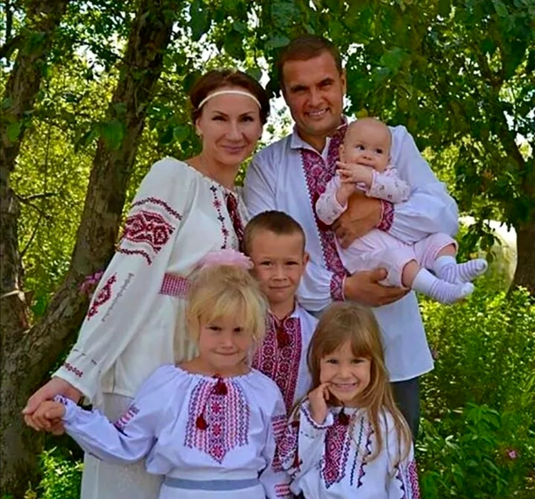Славянская семья