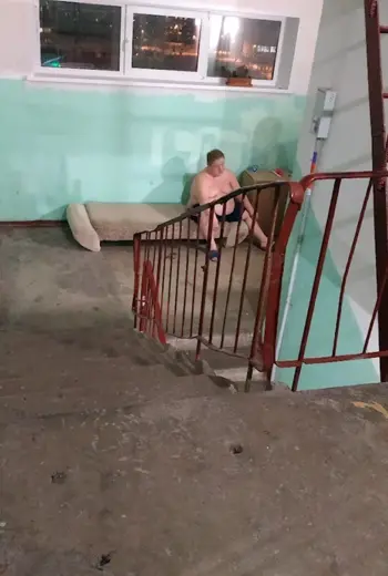 Смешной подъезд