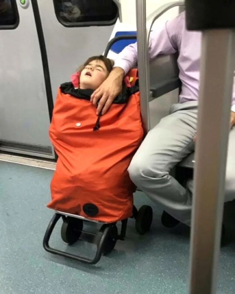 Смешные люди в общественном транспорте