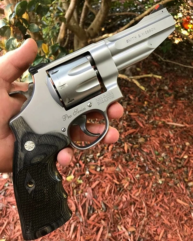 Смит Вессон 627