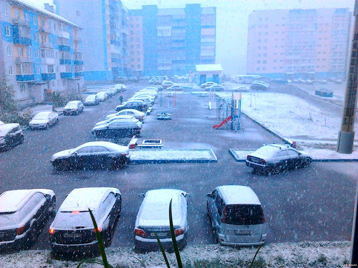 Снег летом