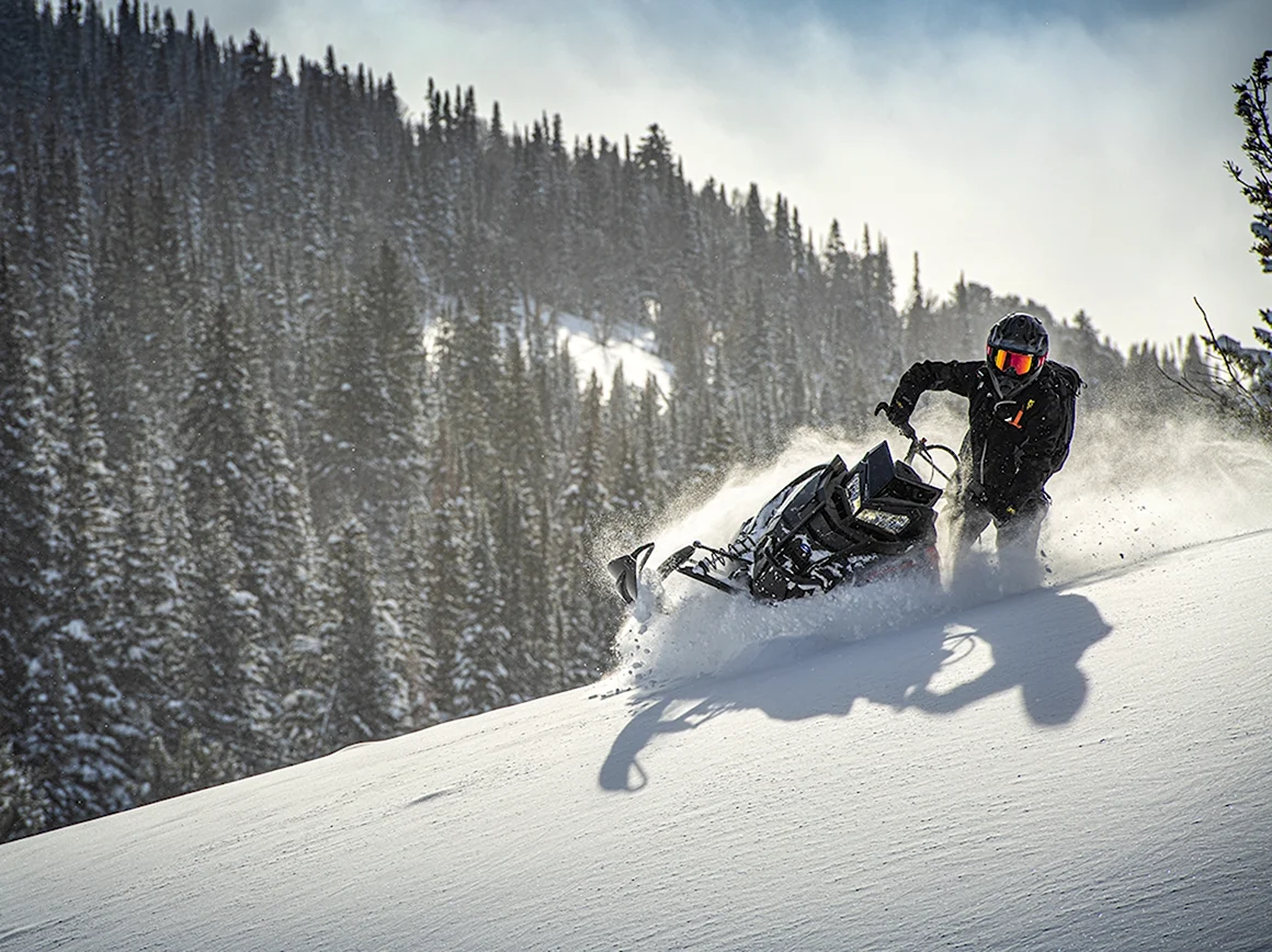 Снегоход BRP Ski Doo горы