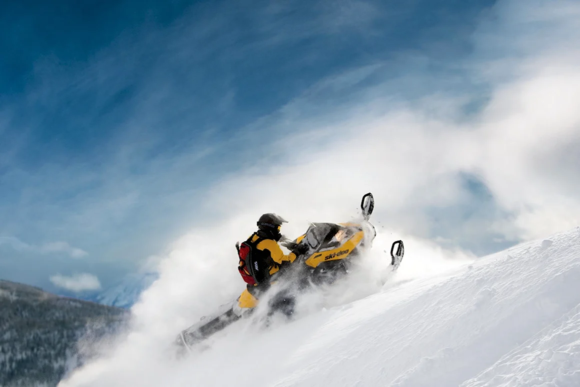 Снегоход Ski-Doo горы