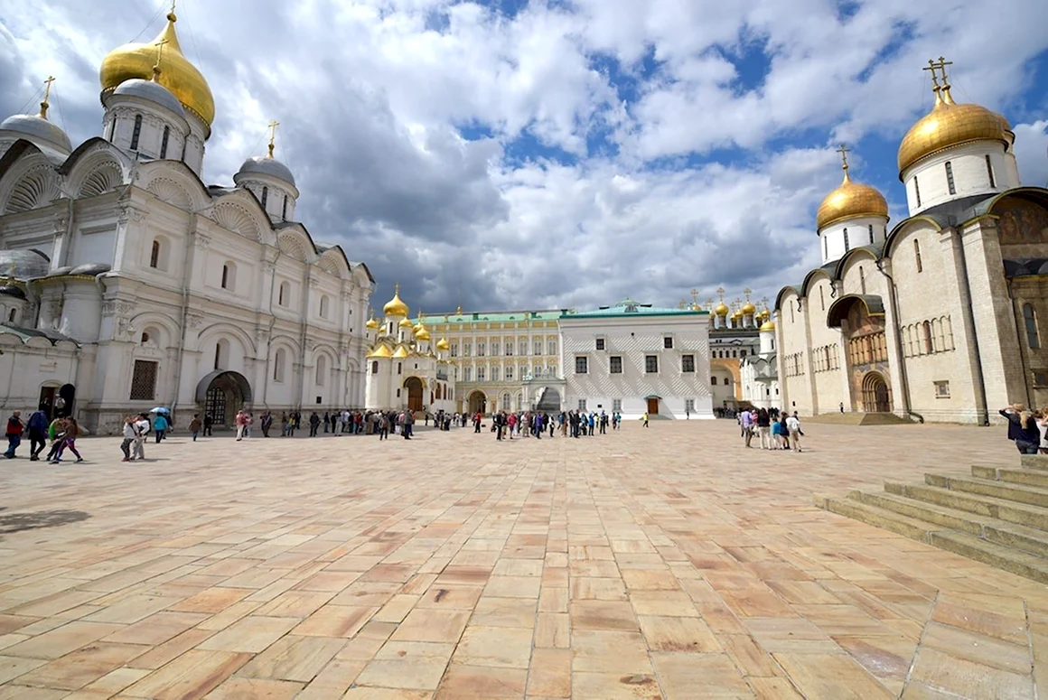 Соборная площадь в Москве