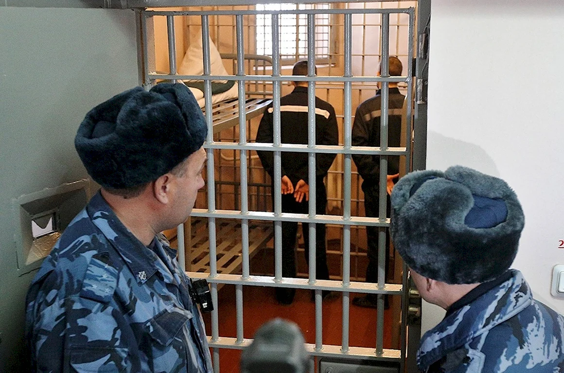 Сотрудник колонии