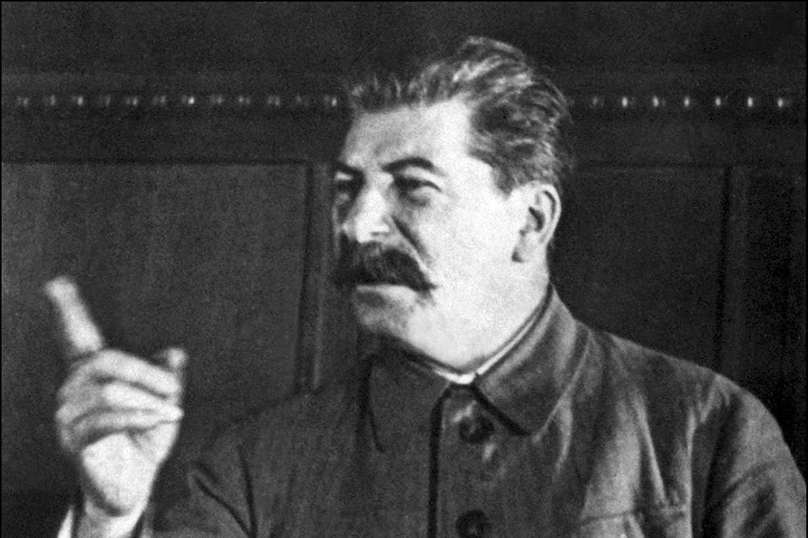 Сталин Иосиф Виссарионович r 34