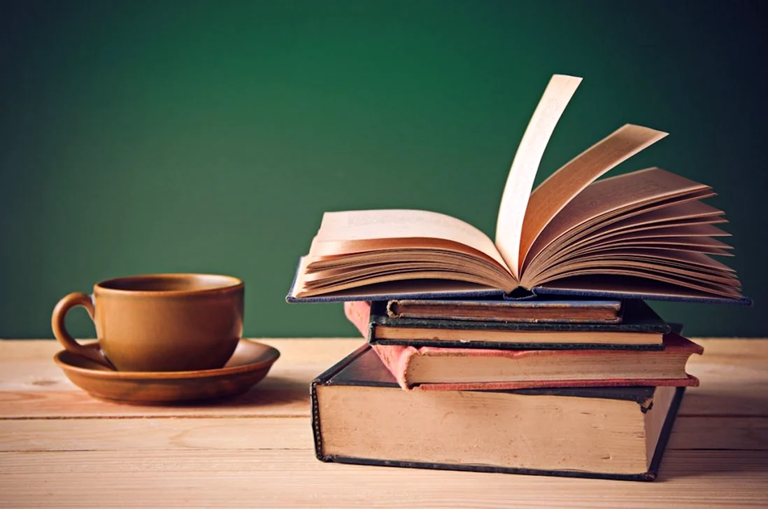 Стол «книга»