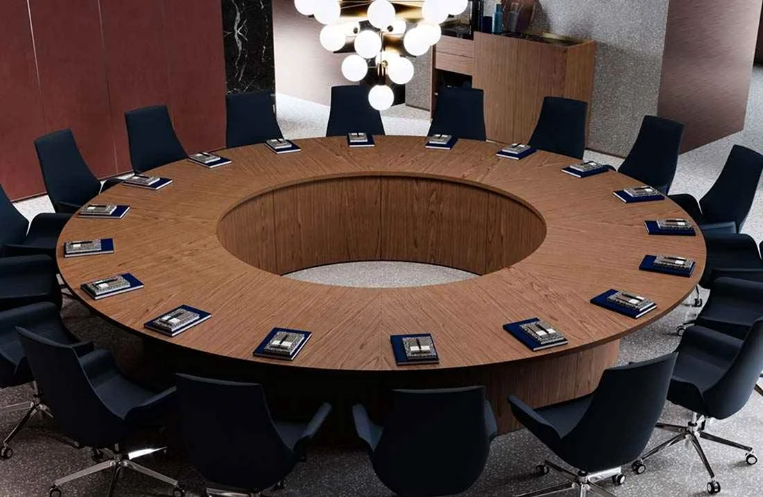 Стол заседания Corinthia meeting