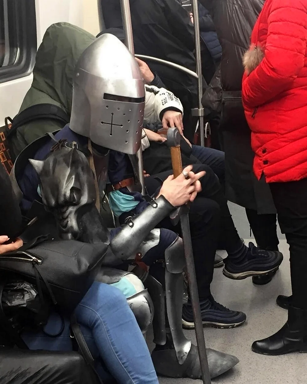 Странные люди в метро
