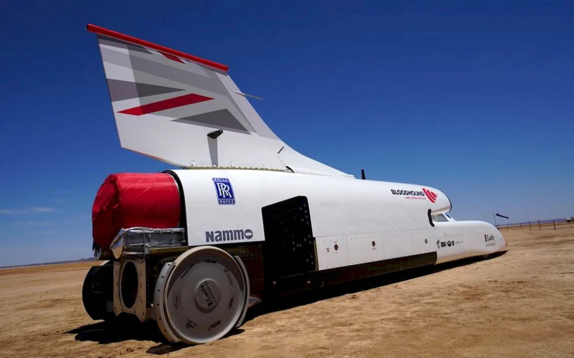 Сверхзвуковой автомобиль Bloodhound LSR