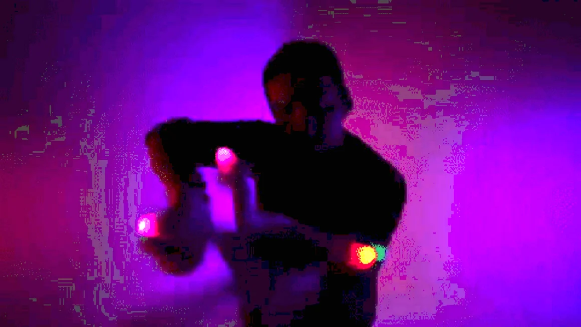 Танцы в клубе gif