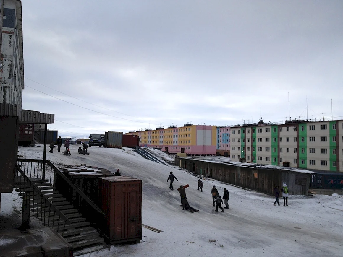 Тикси город
