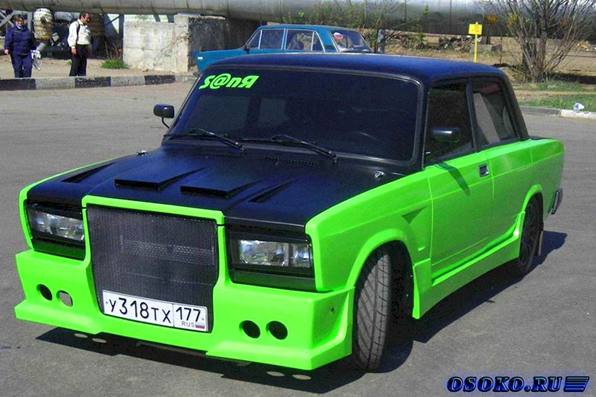 Тюнингованная Жигули 2107