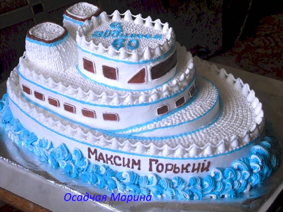 Торт в виде корабля