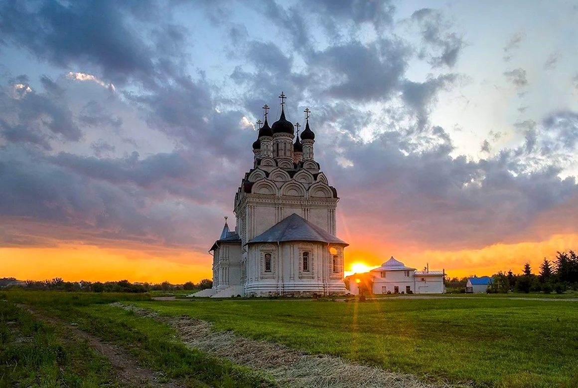 Церковь Благовещения в Тайнинском