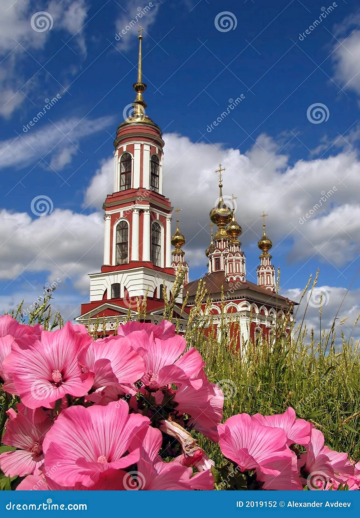 Цветы в храме