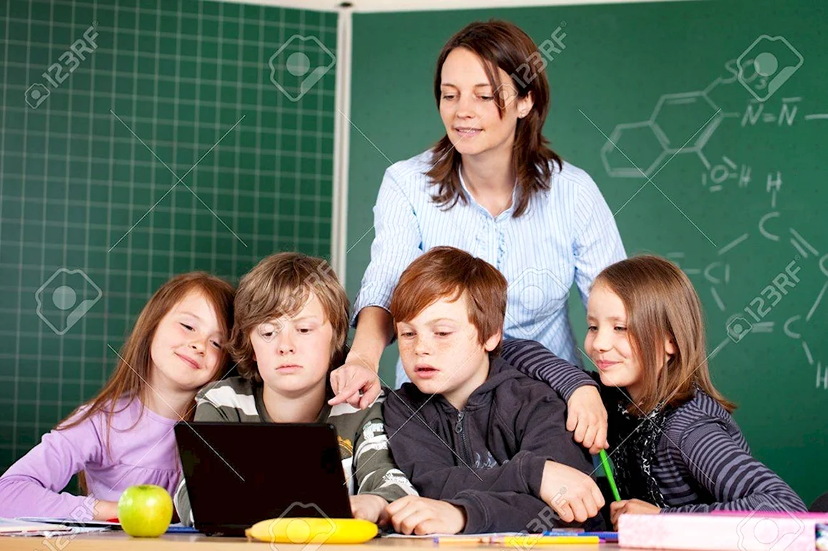 Учитель и дети