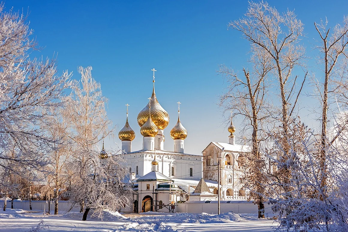 Углич золотые купола