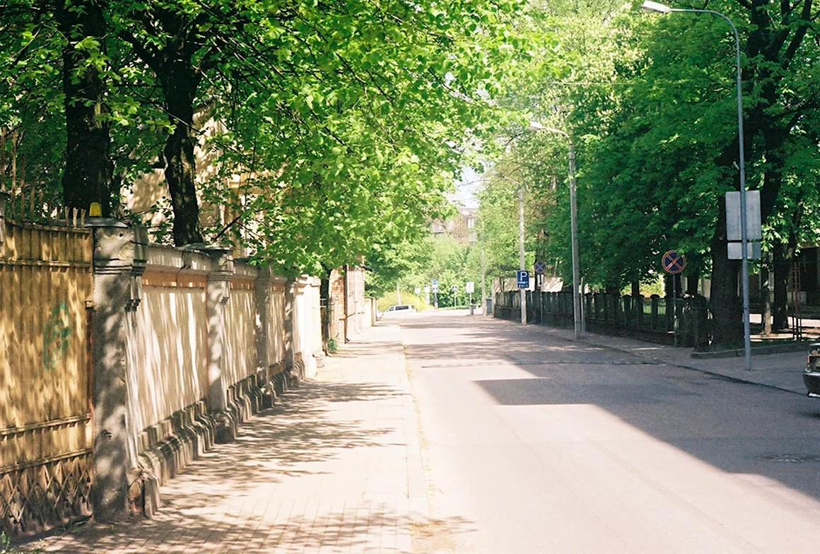 Улица без людей
