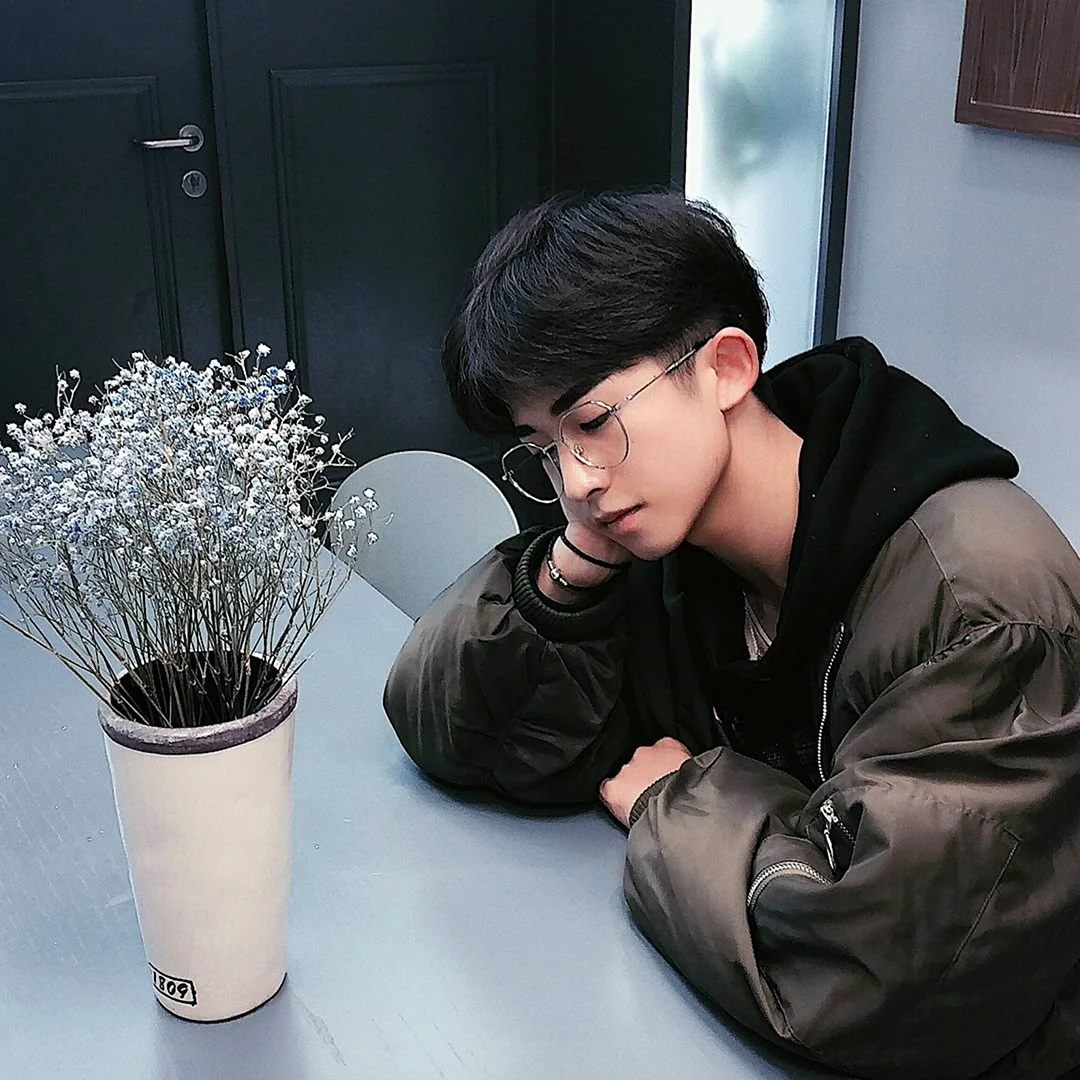 Ulzzang boy Ян Чонин