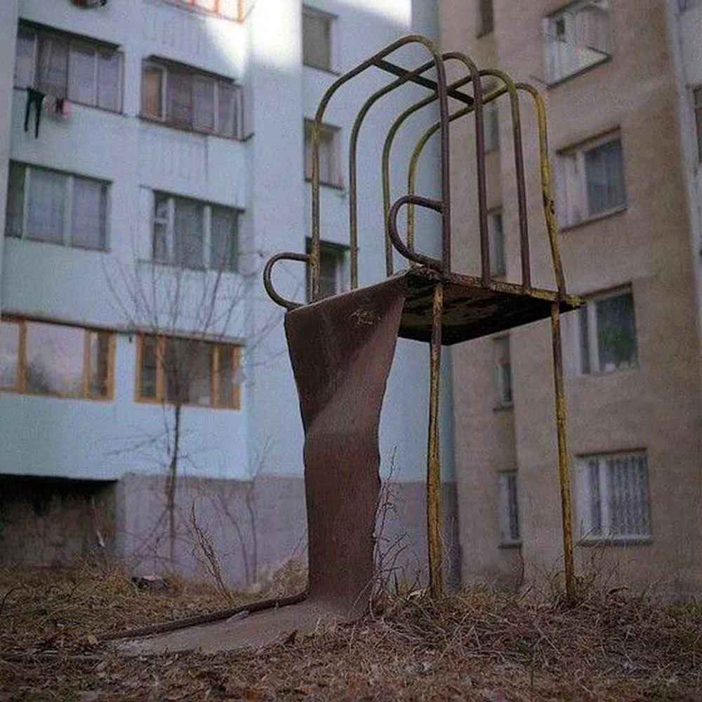 Ужасные детские площадки
