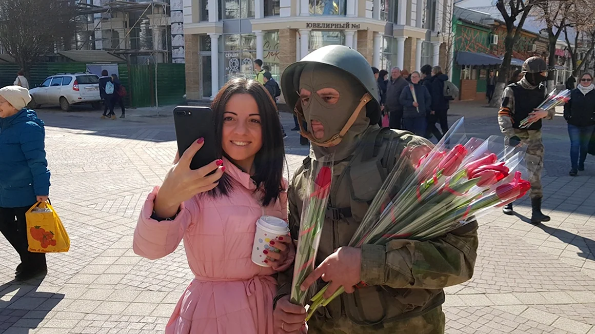Вежливые люди и девушки