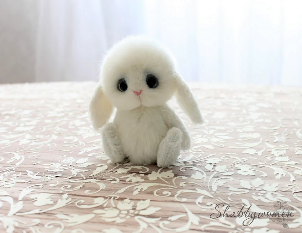 Вислоухий заяц игрушка