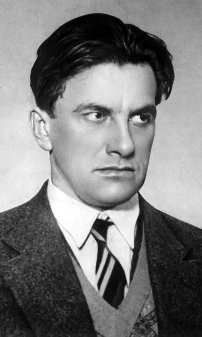 Владимир Владимирович Маяковский