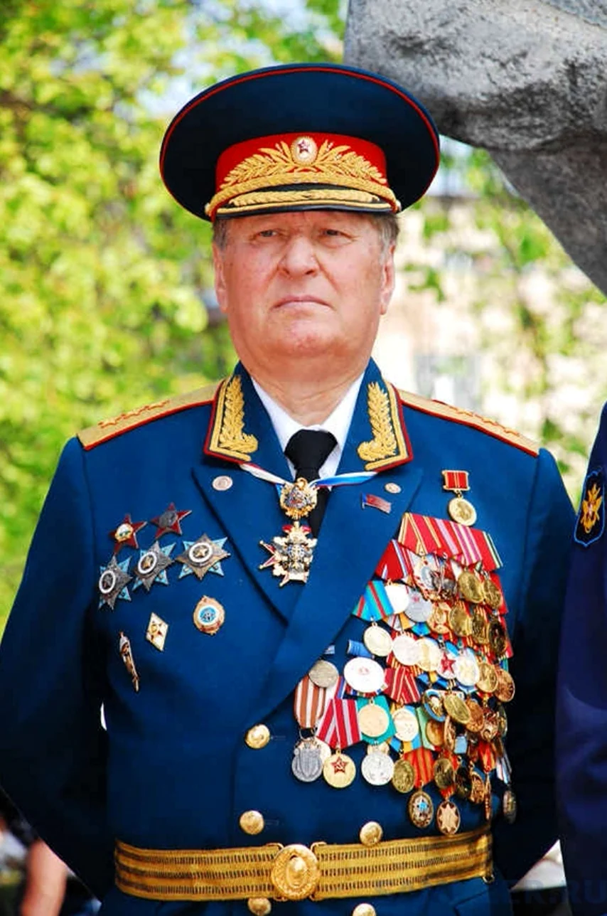 Владислав Алексеевич Ачалов