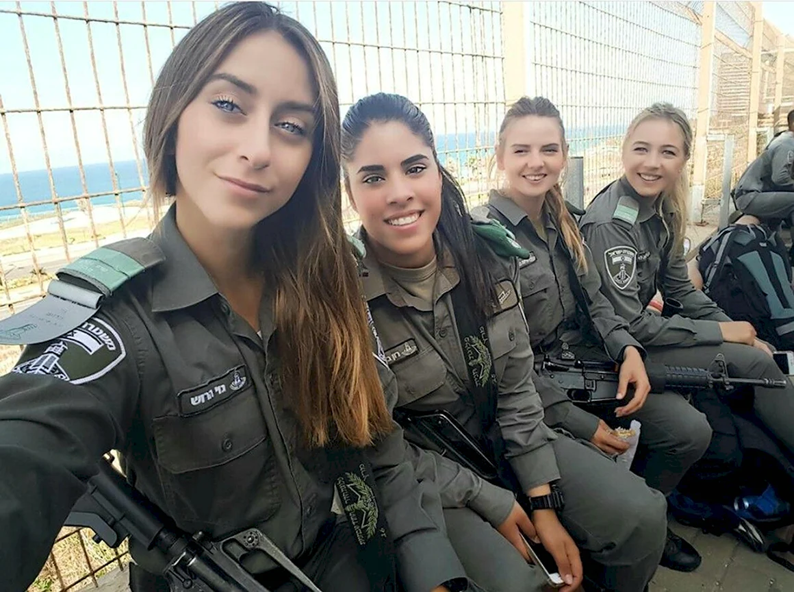 Военнослужащая израильской армии София Лерман