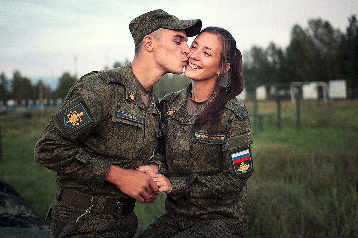 Военные парни