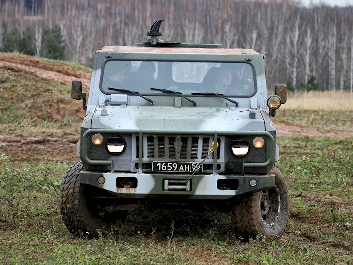 Военный внедорожник Скорпион ЛША