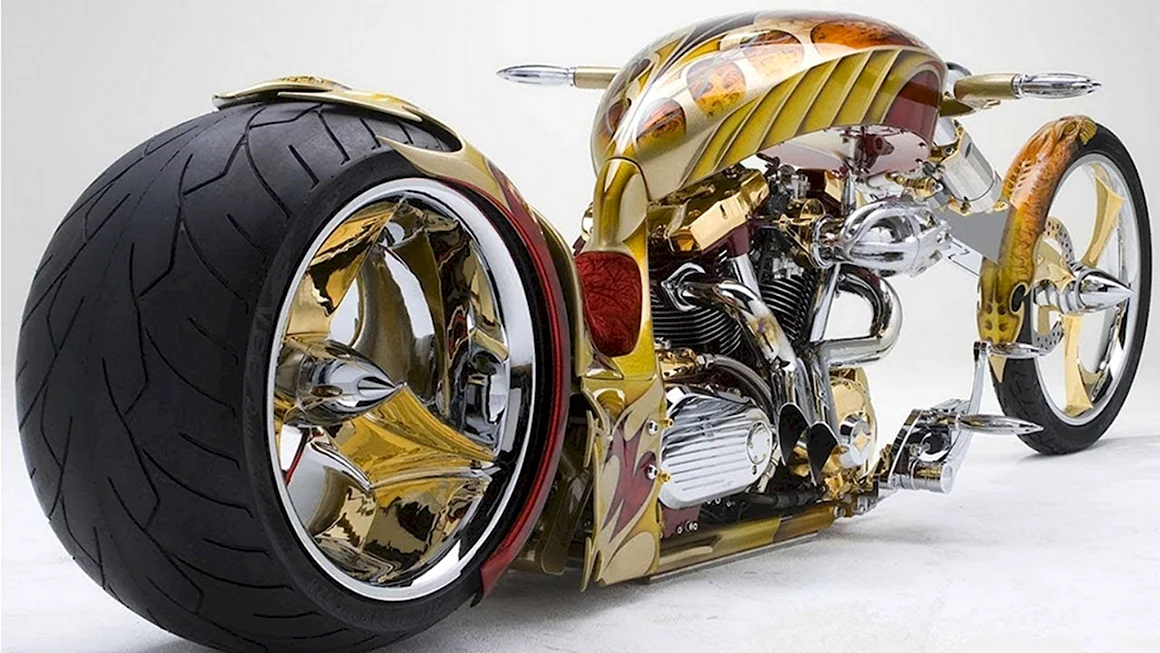 Yamaha Road Star BMS золотой чоппер