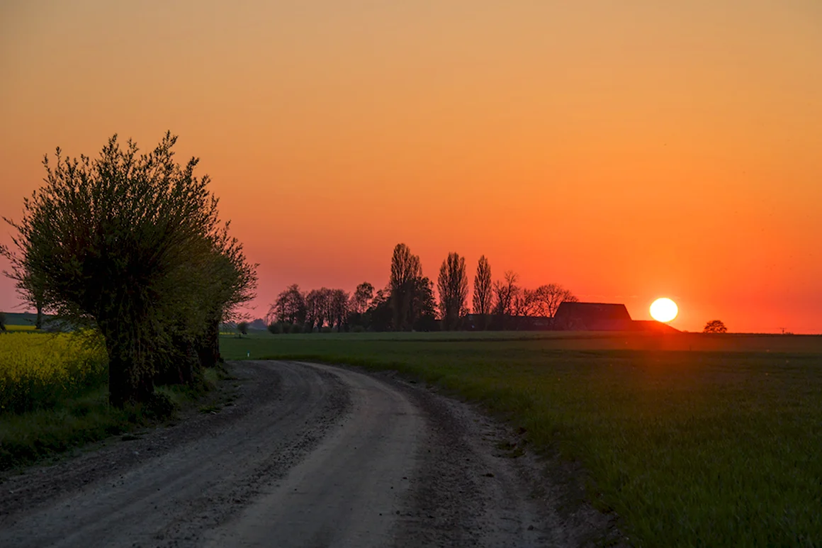 Закат в деревне