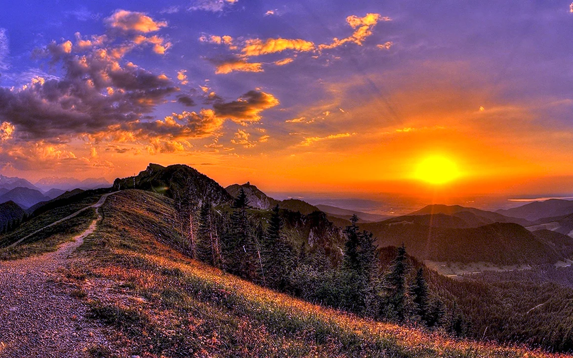 Закат в горах