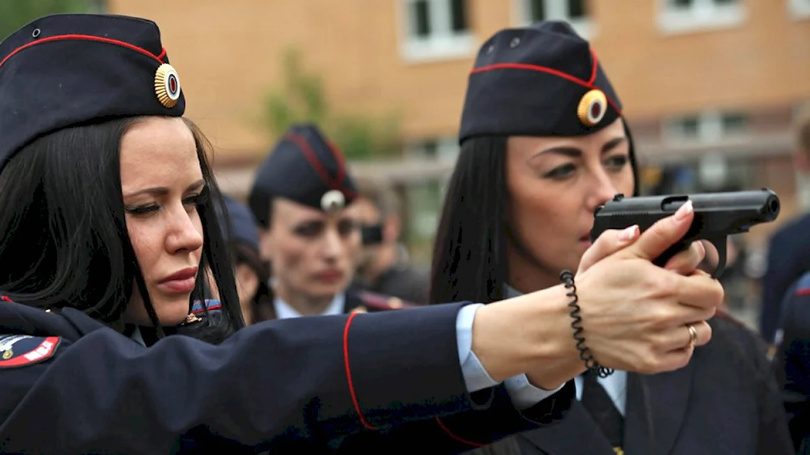Женщины полицейские в России