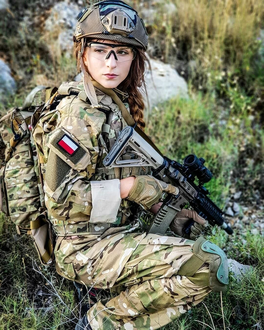 Женщины военные