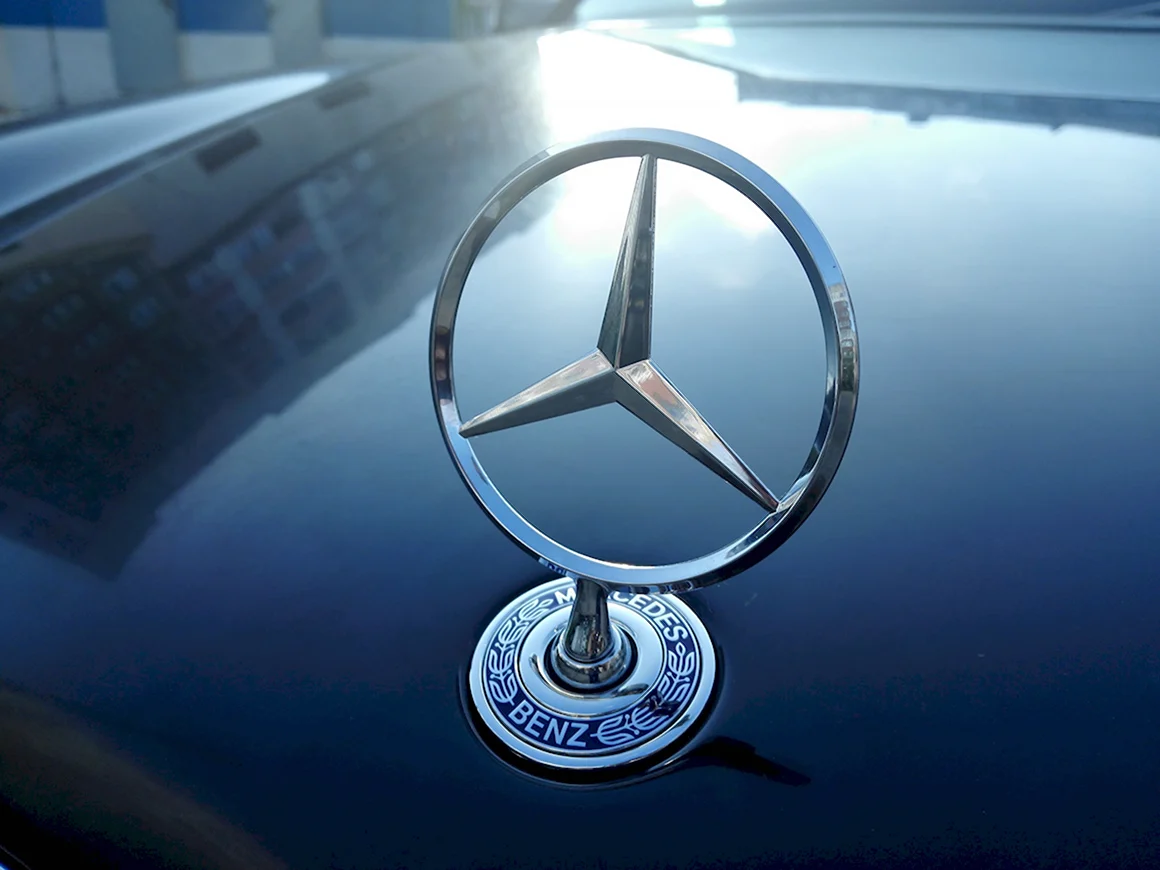 Значок Мерседес Бенц w210