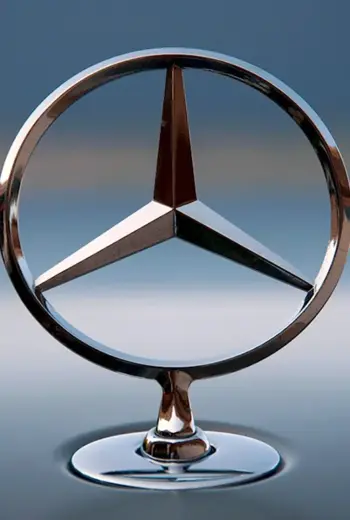 Знак Mercedes-BenzМерседес-Бенц